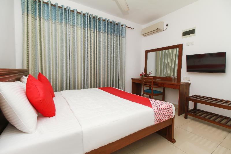 Oyo 126 Reliance Hotel Colombo Exteriör bild